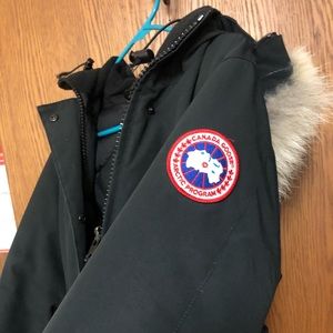 Lightly used authentic Canada Goose for sale!